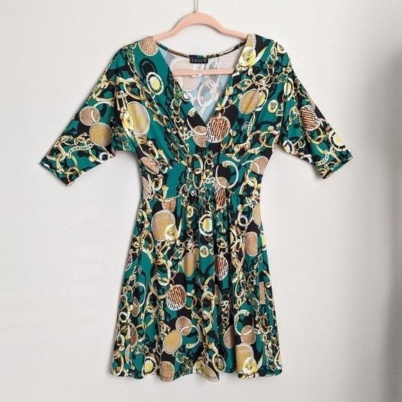 VENUS Dresses & Skirts - Venus | Gold Chain Print Dress Sz S